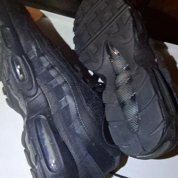 Black Air Max 95 Size 10.5 - Picture 4 of 5